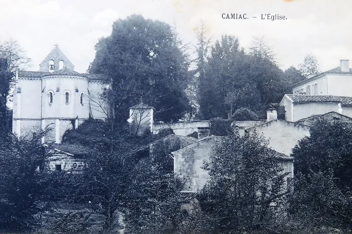 Carte postale ancienne de l’église de Camiac